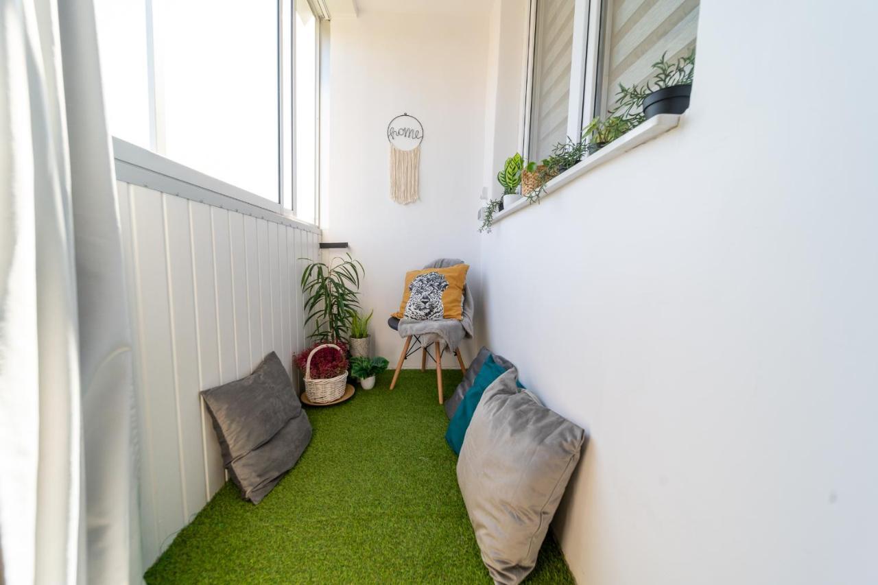 Metro Lux Home Apartment Варшава Экстерьер фото