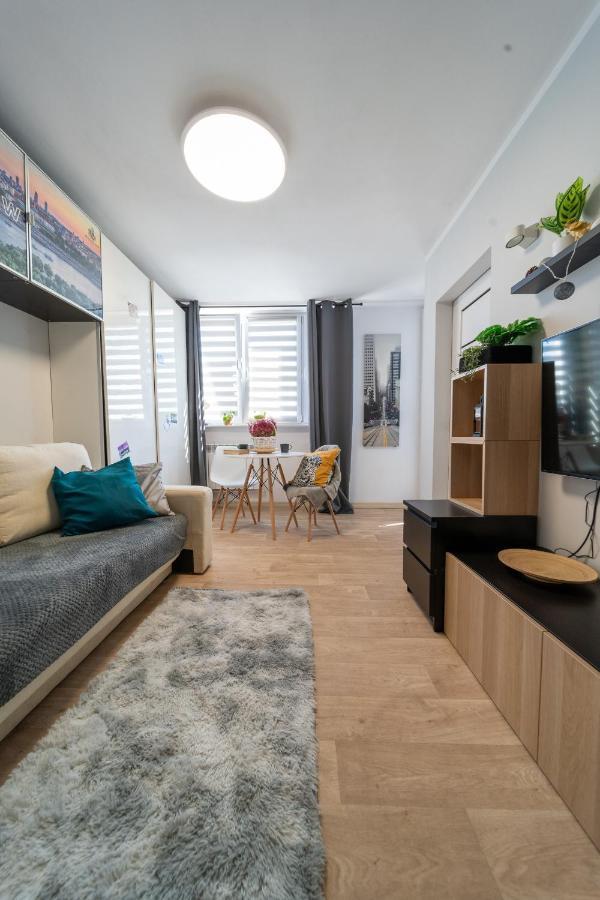 Metro Lux Home Apartment Варшава Экстерьер фото