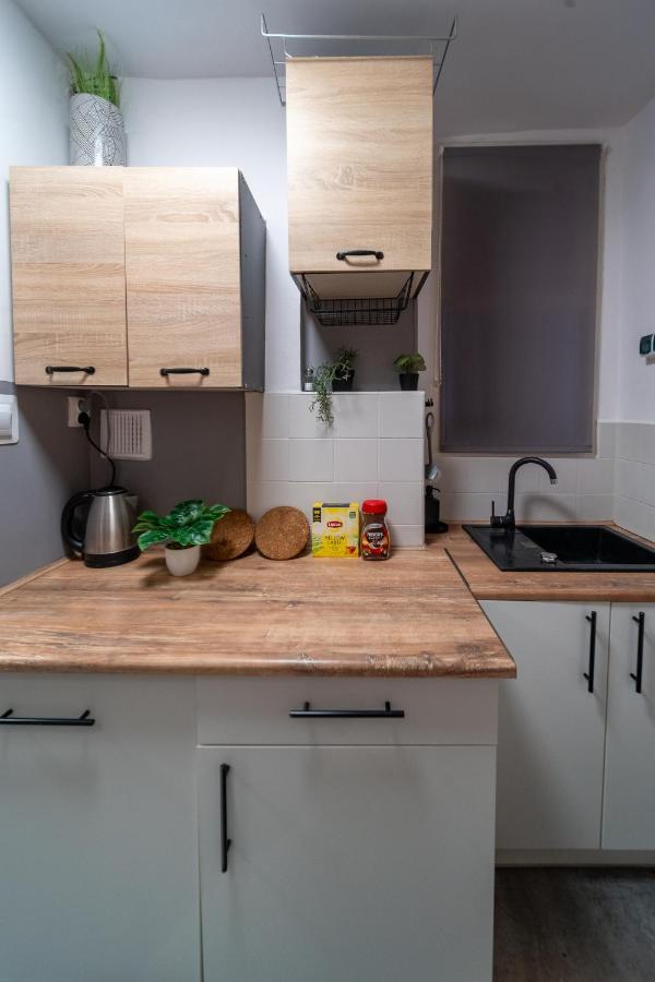 Metro Lux Home Apartment Варшава Экстерьер фото